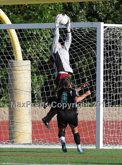 Thumbnail 1 in Canyon Springs vs. Oaks Christian (CIF SS D4 Final) photogallery.