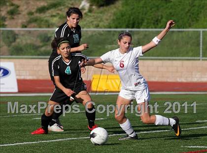 Thumbnail 2 in Canyon Springs vs. Oaks Christian (CIF SS D4 Final) photogallery.