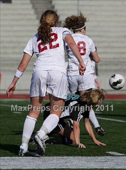Thumbnail 1 in Canyon Springs vs. Oaks Christian (CIF SS D4 Final) photogallery.