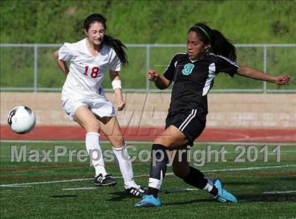 Thumbnail 3 in Canyon Springs vs. Oaks Christian (CIF SS D4 Final) photogallery.