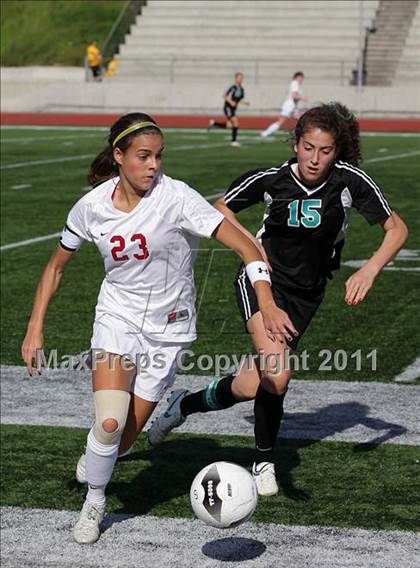 Thumbnail 2 in Canyon Springs vs. Oaks Christian (CIF SS D4 Final) photogallery.