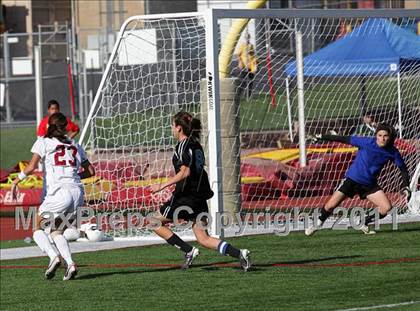 Thumbnail 2 in Canyon Springs vs. Oaks Christian (CIF SS D4 Final) photogallery.