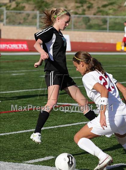 Thumbnail 3 in Canyon Springs vs. Oaks Christian (CIF SS D4 Final) photogallery.