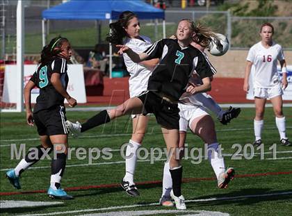 Thumbnail 3 in Canyon Springs vs. Oaks Christian (CIF SS D4 Final) photogallery.