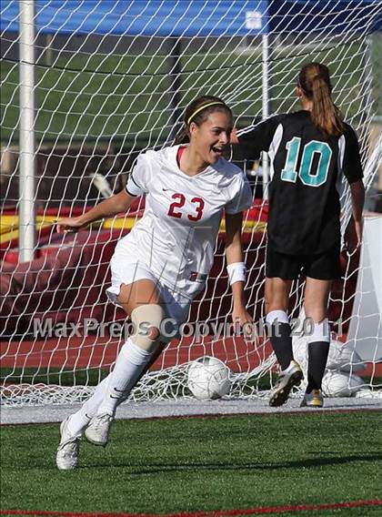 Thumbnail 2 in Canyon Springs vs. Oaks Christian (CIF SS D4 Final) photogallery.