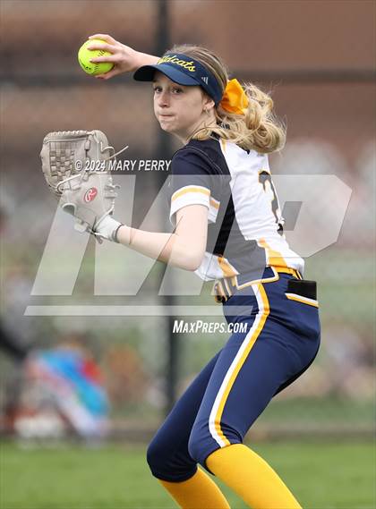 Thumbnail 2 in Neshannock @ Shenango photogallery.