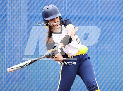 Thumbnail 1 in Neshannock @ Shenango photogallery.