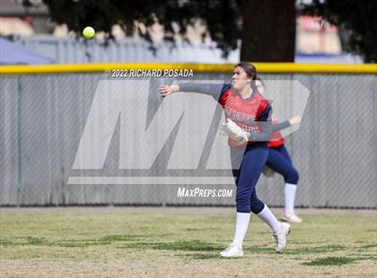 Thumbnail 1 in Sanger vs Central  photogallery.