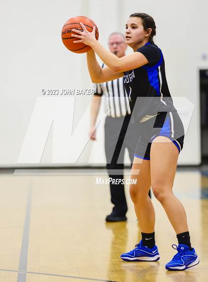 Thumbnail 2 in McQueen vs. Wooster (Varsity Elite Tournament) photogallery.