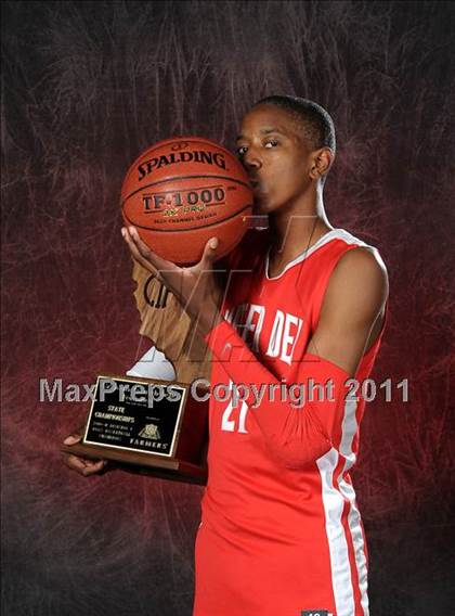 Thumbnail 2 in Mater Dei (CIF State D1 Award Photos) photogallery.