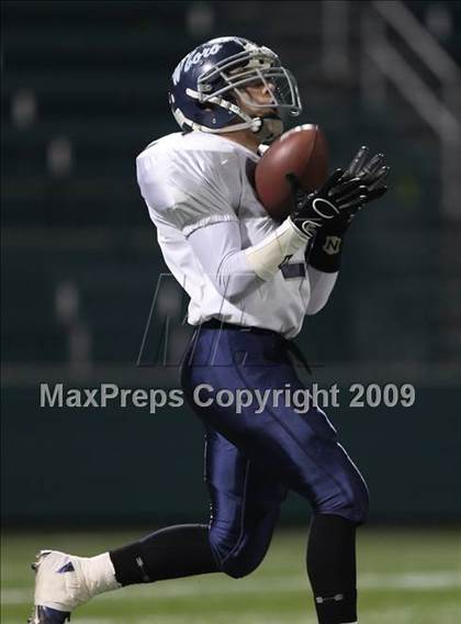 Thumbnail 1 in Sweet Home vs. Whitesboro (NYSPHSAA Class A Semifinal) photogallery.