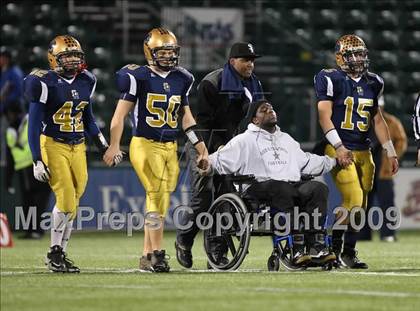 Thumbnail 1 in Sweet Home vs. Whitesboro (NYSPHSAA Class A Semifinal) photogallery.
