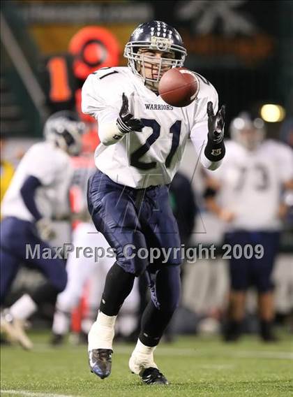 Thumbnail 3 in Sweet Home vs. Whitesboro (NYSPHSAA Class A Semifinal) photogallery.