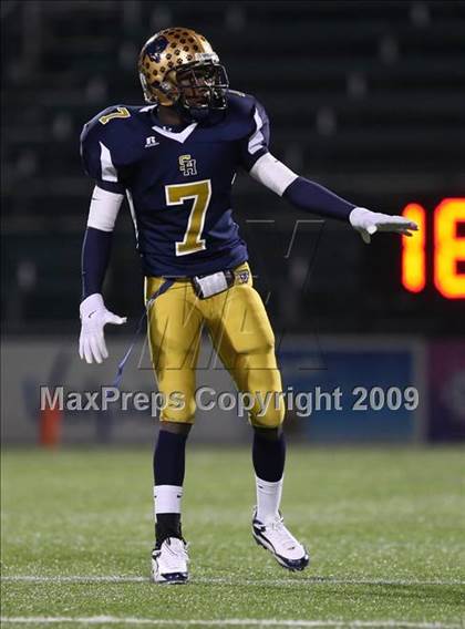 Thumbnail 2 in Sweet Home vs. Whitesboro (NYSPHSAA Class A Semifinal) photogallery.