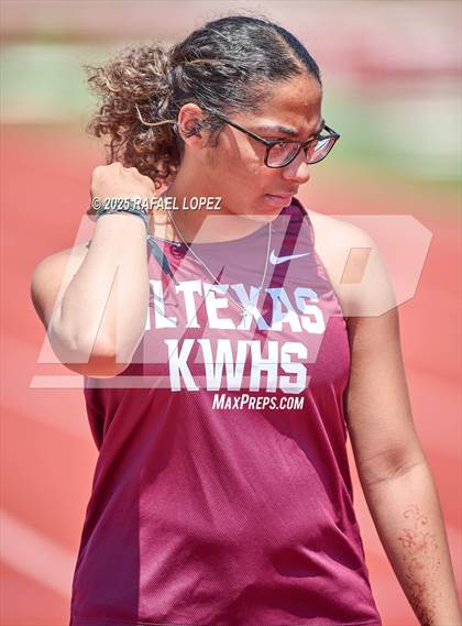 Thumbnail 1 in Lake Houston Conquerors Invitational (400M) photogallery.