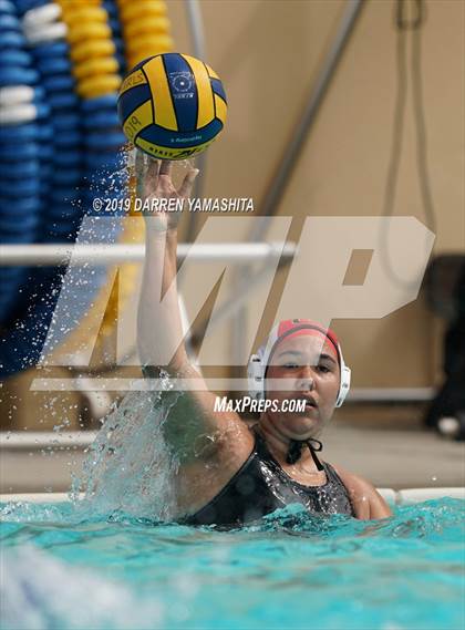 Thumbnail 1 in Newark Memorial vs. Granada photogallery.