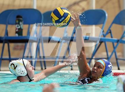 Thumbnail 2 in Newark Memorial vs. Granada photogallery.