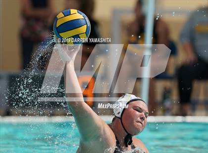 Thumbnail 3 in Newark Memorial vs. Granada photogallery.
