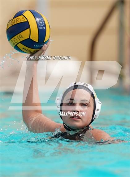 Thumbnail 2 in Newark Memorial vs. Granada photogallery.