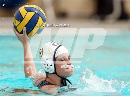 Thumbnail 1 in Newark Memorial vs. Granada photogallery.