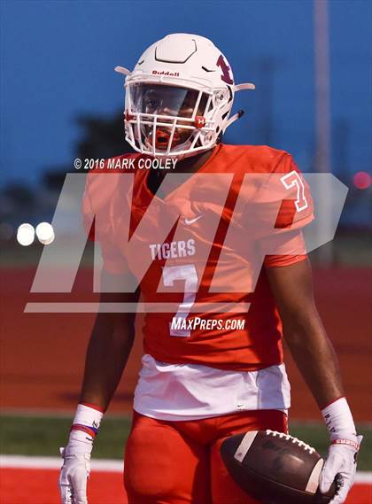 Thumbnail 3 in Harker Heights @ Belton photogallery.