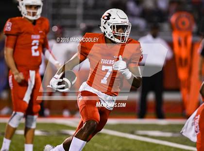 Thumbnail 2 in Harker Heights @ Belton photogallery.