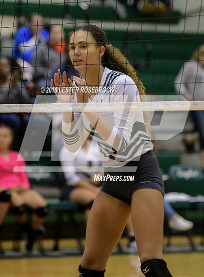 Thumbnail 1 in Karnes City @ Luling photogallery.
