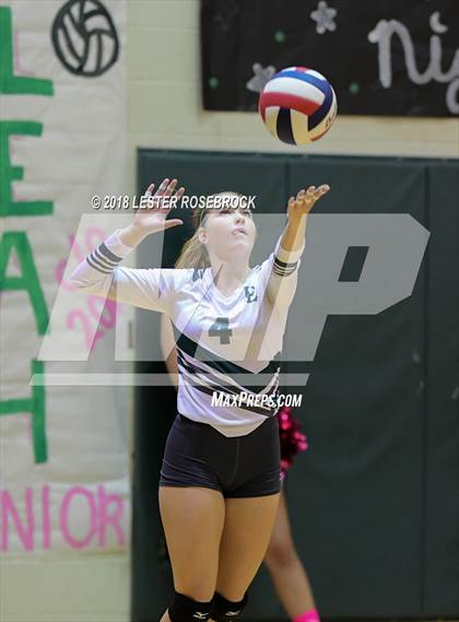 Thumbnail 2 in Karnes City @ Luling photogallery.