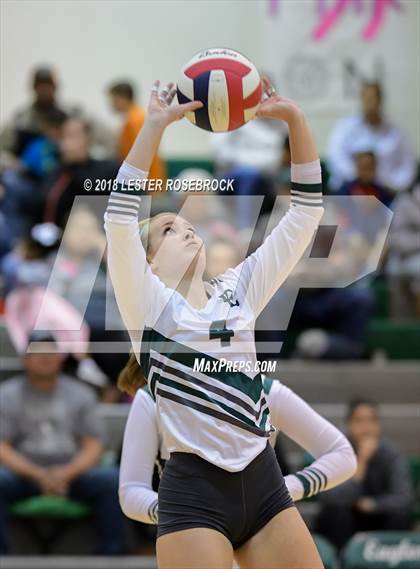 Thumbnail 3 in Karnes City @ Luling photogallery.