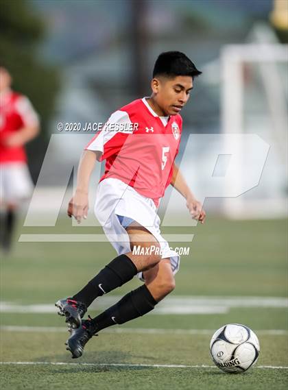 Thumbnail 2 in Saugus @ Santa Paula (CIFSS D4 Playoff) photogallery.