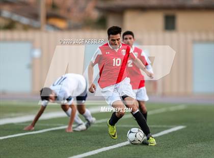 Thumbnail 2 in Saugus @ Santa Paula (CIFSS D4 Playoff) photogallery.