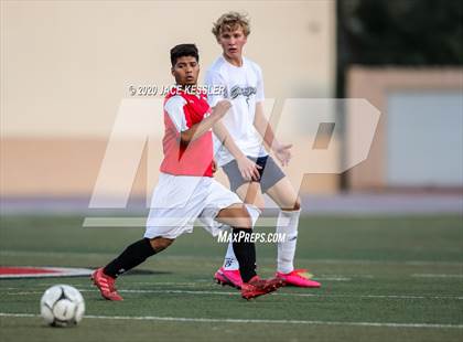 Thumbnail 2 in Saugus @ Santa Paula (CIFSS D4 Playoff) photogallery.