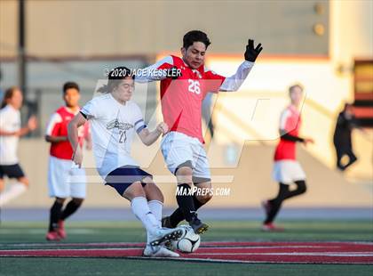 Thumbnail 3 in Saugus @ Santa Paula (CIFSS D4 Playoff) photogallery.