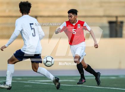 Thumbnail 2 in Saugus @ Santa Paula (CIFSS D4 Playoff) photogallery.