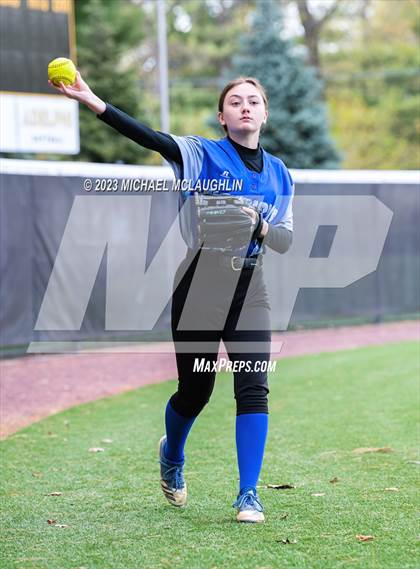 Thumbnail 1 in Herricks vs. Sacred Heart Academy photogallery.