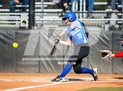 Thumbnail 1 in Herricks vs. Sacred Heart Academy photogallery.