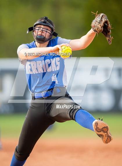 Thumbnail 1 in Herricks vs. Sacred Heart Academy photogallery.
