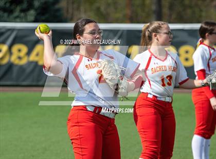 Thumbnail 3 in Herricks vs. Sacred Heart Academy photogallery.