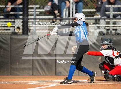 Thumbnail 3 in Herricks vs. Sacred Heart Academy photogallery.