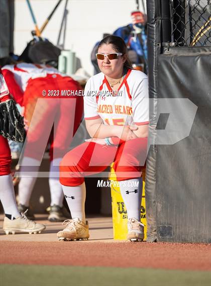 Thumbnail 3 in Herricks vs. Sacred Heart Academy photogallery.
