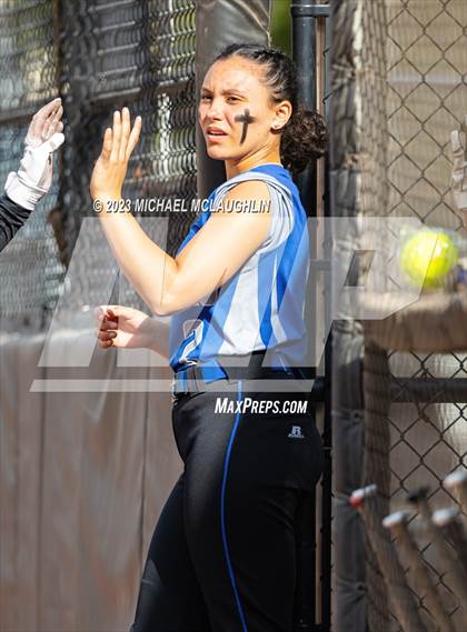 Thumbnail 2 in Herricks vs. Sacred Heart Academy photogallery.