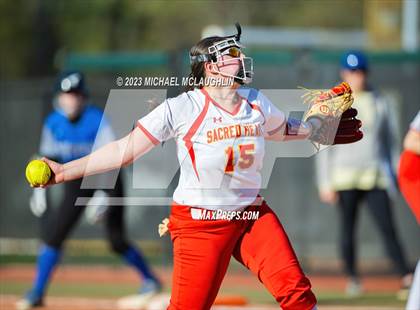 Thumbnail 2 in Herricks vs. Sacred Heart Academy photogallery.
