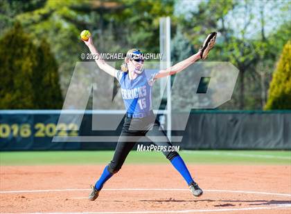 Thumbnail 2 in Herricks vs. Sacred Heart Academy photogallery.