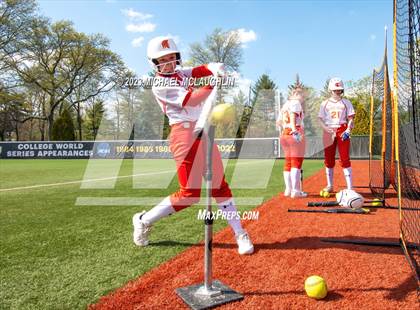 Thumbnail 3 in Herricks vs. Sacred Heart Academy photogallery.