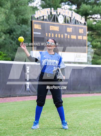 Thumbnail 3 in Herricks vs. Sacred Heart Academy photogallery.