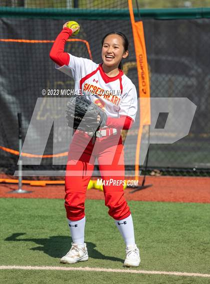 Thumbnail 2 in Herricks vs. Sacred Heart Academy photogallery.