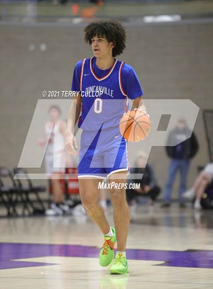 Thumbnail 3 in Duncanville vs. American Fork (Lehi Holiday Hoopfest) photogallery.