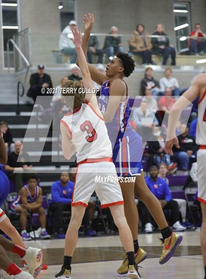 Thumbnail 2 in Duncanville vs. American Fork (Lehi Holiday Hoopfest) photogallery.