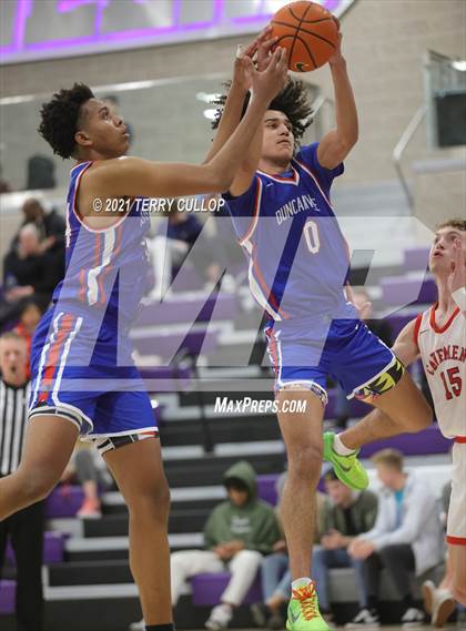 Thumbnail 3 in Duncanville vs. American Fork (Lehi Holiday Hoopfest) photogallery.