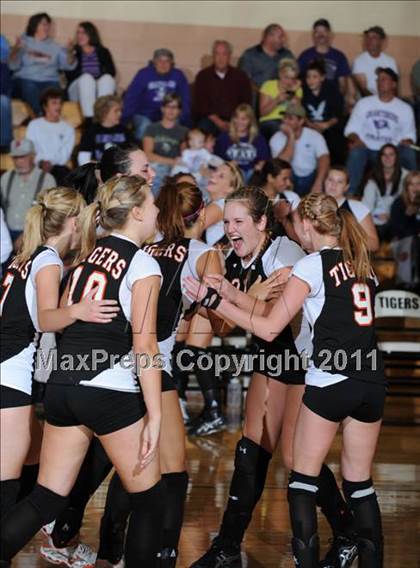 Thumbnail 1 in Grantsburg @ Webster photogallery.